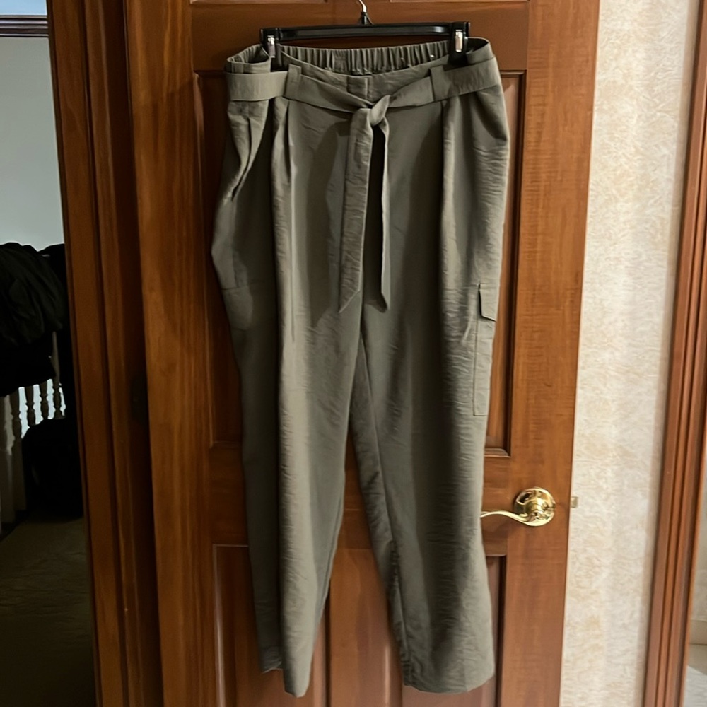 Chicos Belted Loose Fit Pants, Sz 2.5R